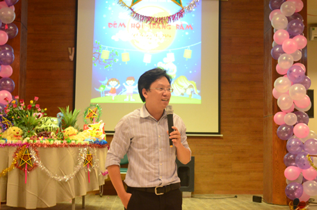 Phó Viện trưởng Vũ Đình Thành phát biểu tại Đêm hội