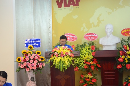 Đồng chí Nguyễn Thanh Tùng - Bí thư Đoàn Thanh niên Viar báo cáo tổng kết hoạt động Đoàn