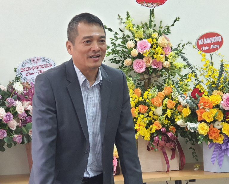 Đồng chí Vũ Quang Tiến – Phó Bí thư thường trực Đảng ủy Bộ Xây dựng phát biểu tại buổi lễ