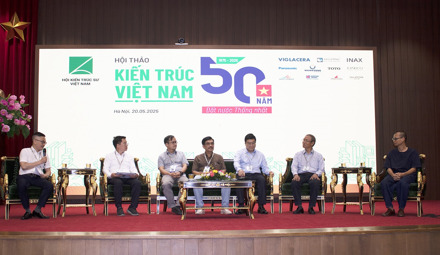Hội thảo “Kiến trúc Việt Nam – 50 năm thống nhất đất nước” tại Hà Nội: Nhìn lại và hướng tới tương lai