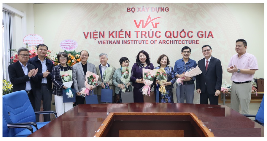 Viện Kiến trúc Quốc gia tổ chức gặp mặt các thế hệ nguyên lãnh đạo Viện, các thầy cô giáo, Nghiên cứu sinh Tiến sĩ nhân ngày Nhà giáo Việt Nam 20/11