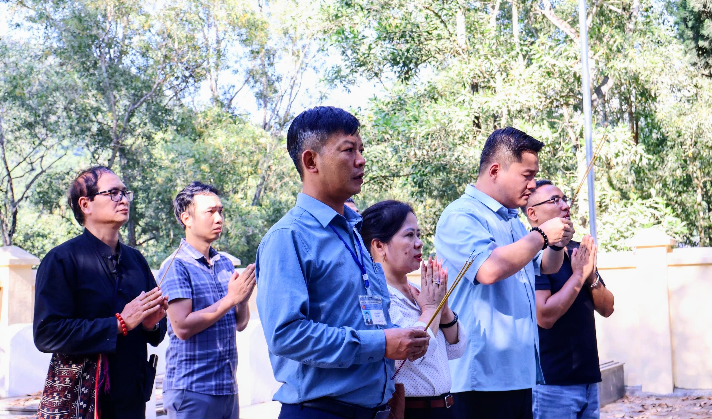 Viện Kiến trúc Quốc gia – Bộ Xây dựng nghiên cứu, khảo sát các nghĩa trang, di tích lịch sử, khu tưởng niệm cán bộ, công nhân viên và thanh niên xung phong ngành Giao thông vận tải vùng núi phía Bắc